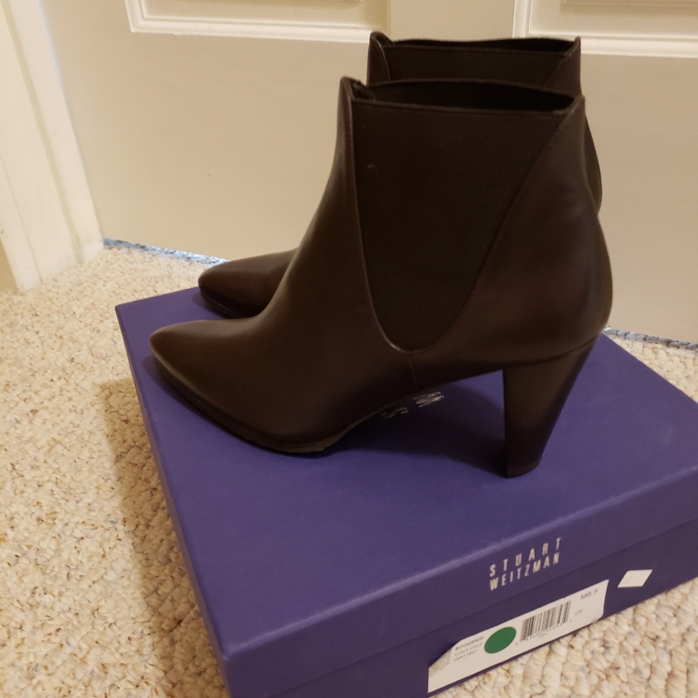 Stuart Weitzman brown boots